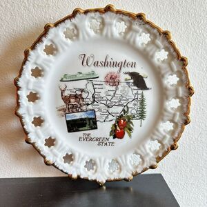 Washington State‎ The Evergreen State 8 1/2" Souvenir Wall Plate Ceramic Vintage